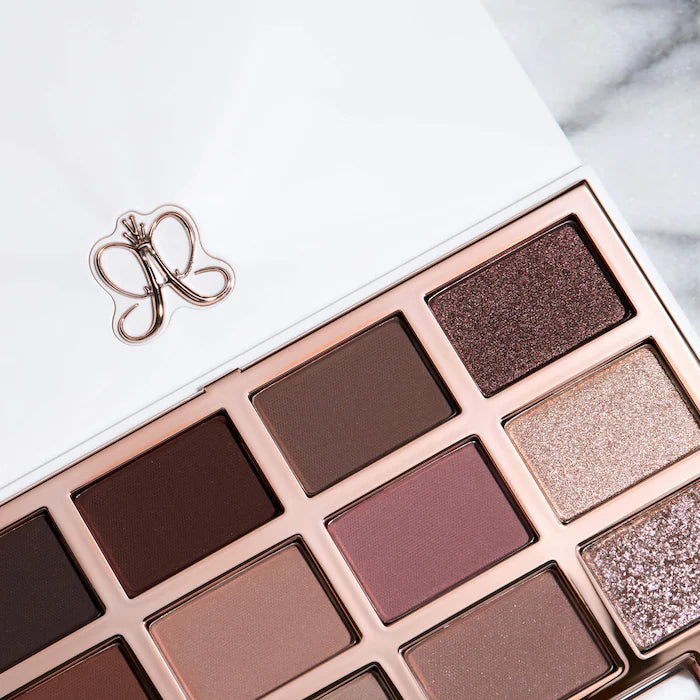 Genesis Rich Pigment Neutral Eyeshadow Palette