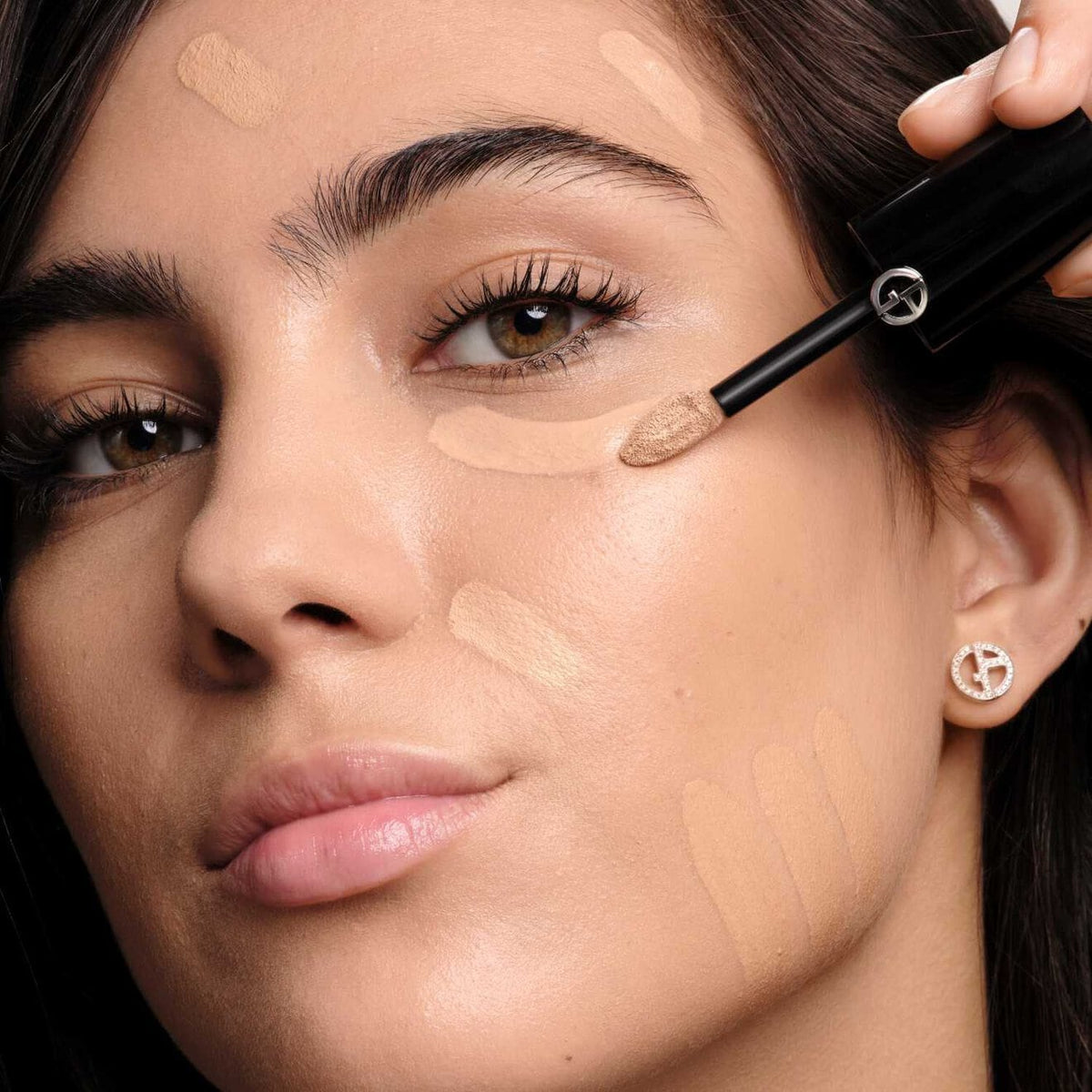 Luminous Silk Hydrating & Brightening Concealer - Azora Beauty