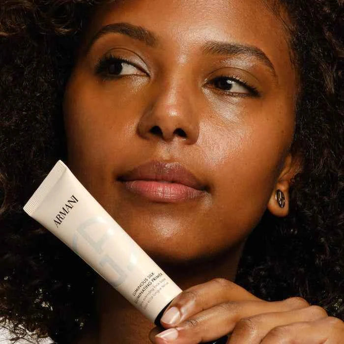 Luminous Silk Hydrating Glow Extending Primer
