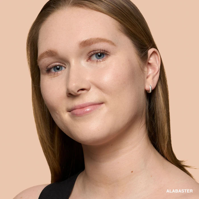 Weightless Skin Oil-Controlling Foundation SPF 15 With Hyaluronic Acid