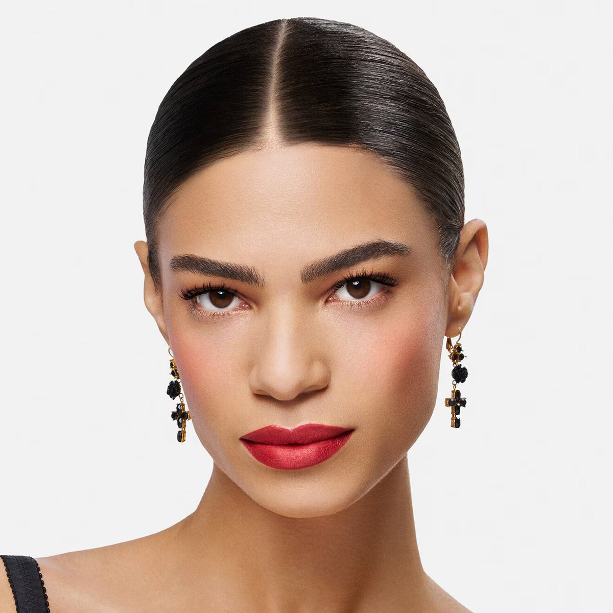 Faces & Eyes Match - Azora Beauty