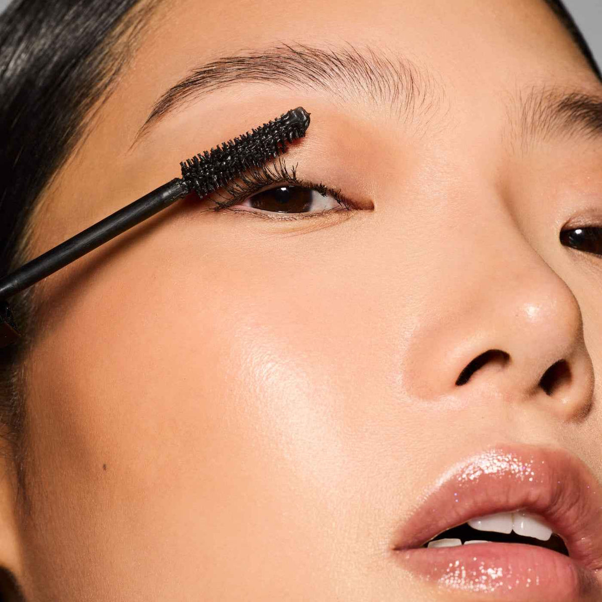 Hella Thicc Volumizing Mascara