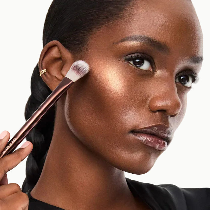 No. 16 Highlighter Brush - Azora Beauty