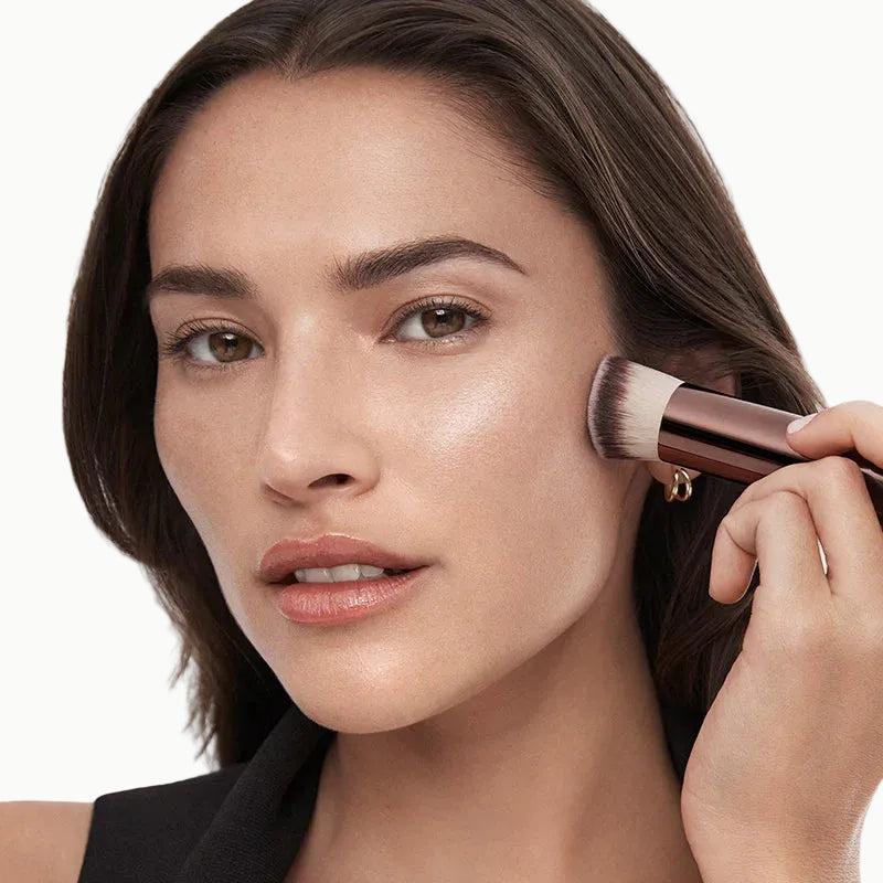 Vanish™ Seamless Finish Foundation Brush - Azora Beauty
