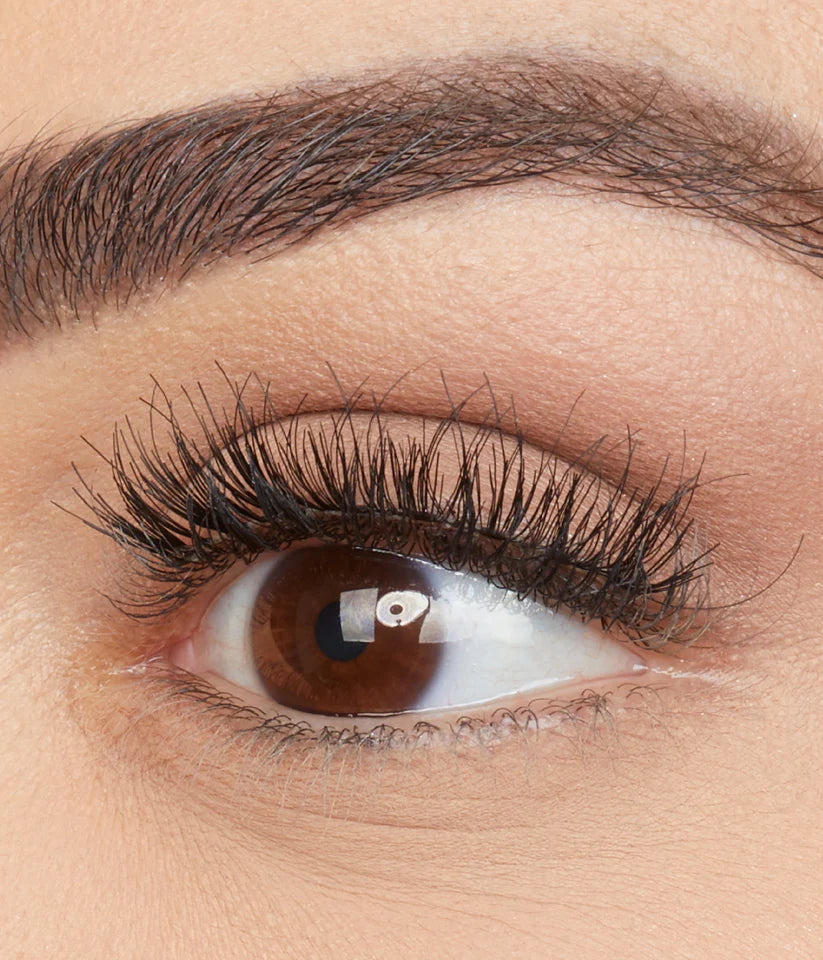 Classic Lash Giselle #1 - Azora Beauty