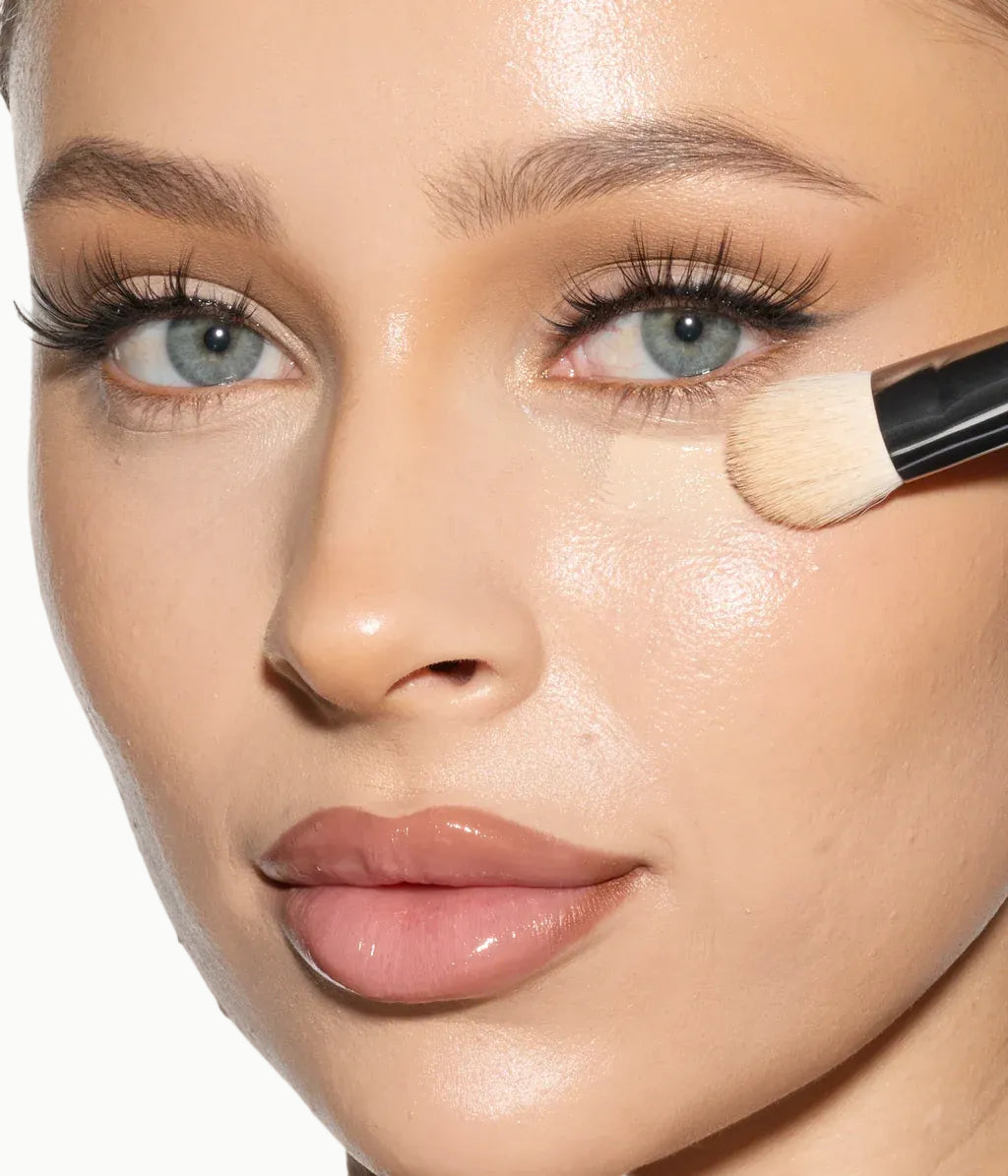 Undereye Buff Brush - Azora Beauty