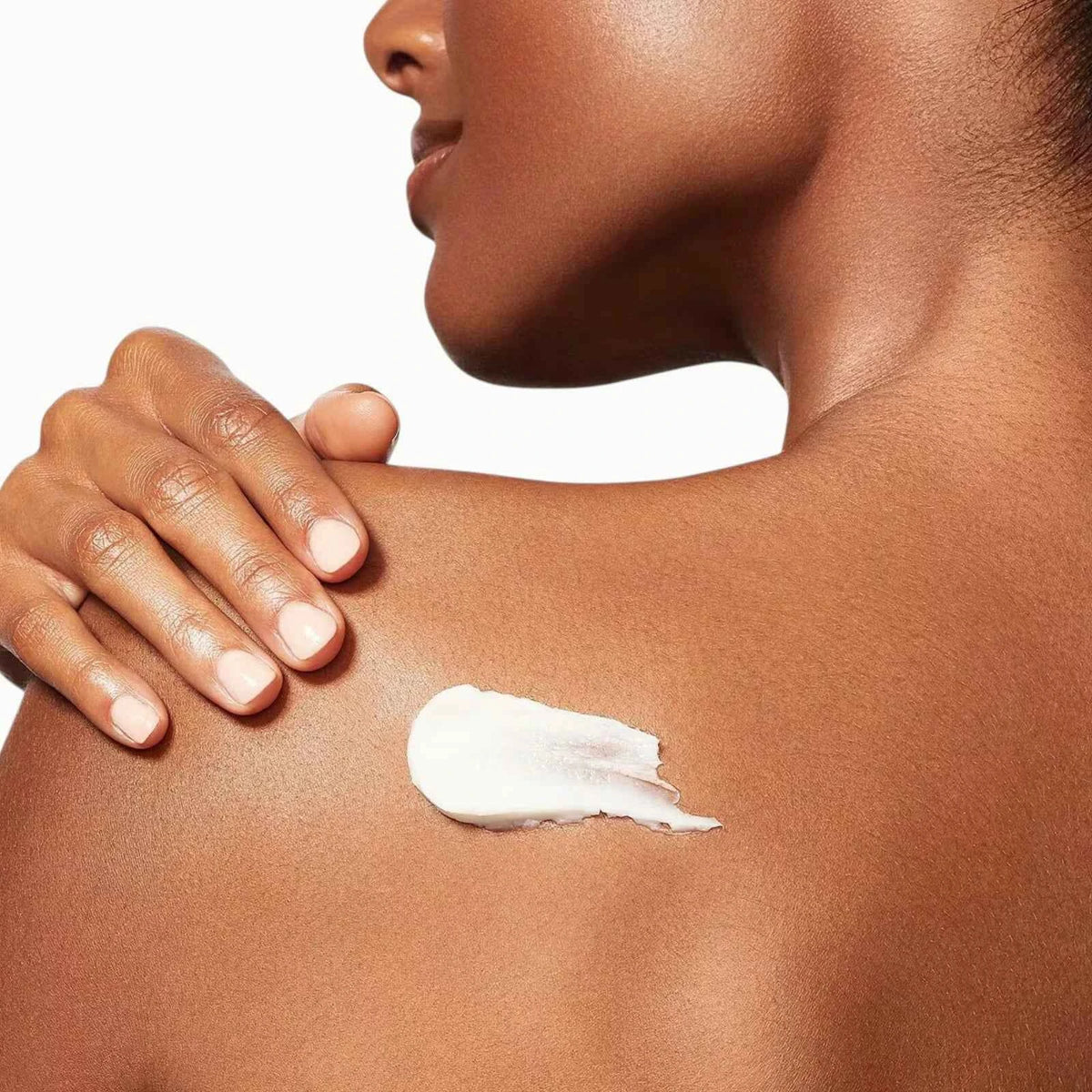 Major Glow High Shine Skin Perfecting Body Crème