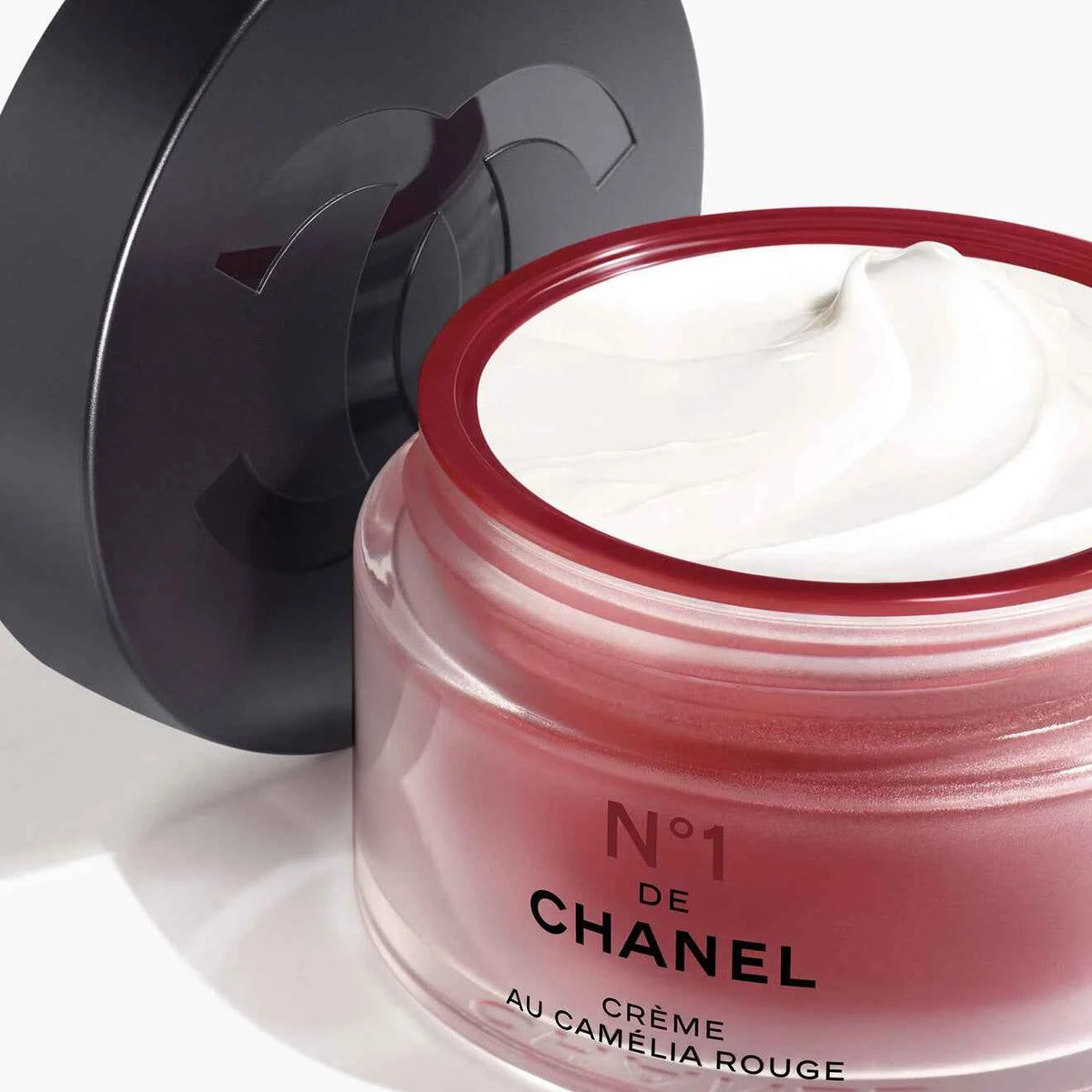 N°1 De Chanel Red Camellia Cream – Plumps, Smooths, Protects