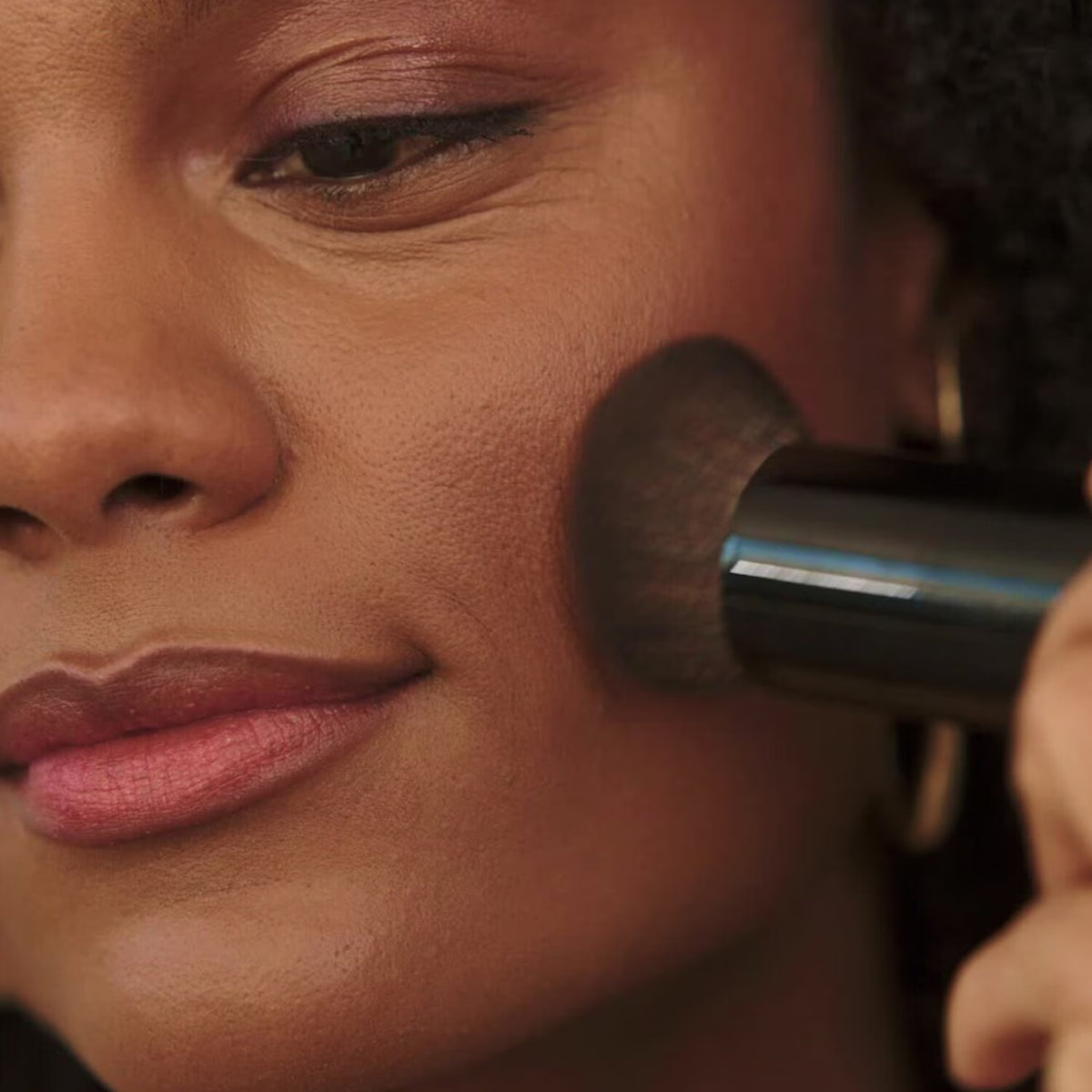 The Big Buffing Bronzer Brush - Azora Beauty