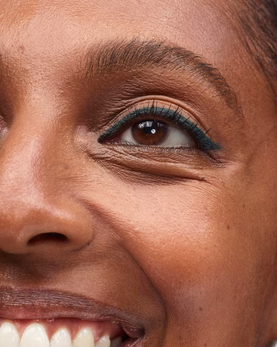 No 1. Pencil Creamy Long-Wearing Eyeliner - Azora Beauty