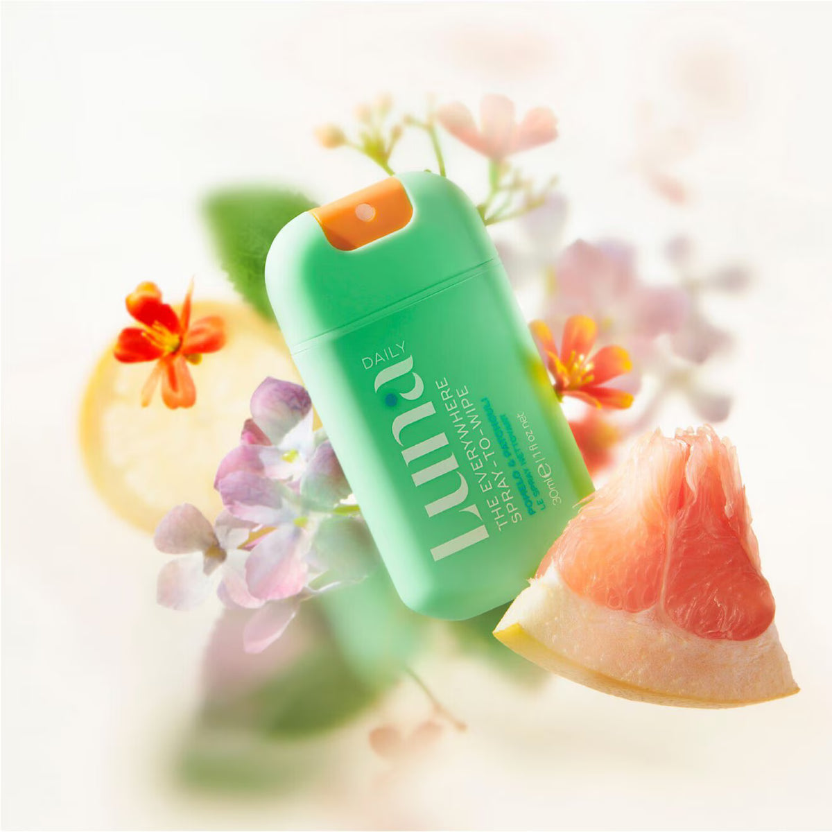 The Everywhere Spray-to-Wipe - Body Cleansing Spray Pomelo + Patchouli - Azora Beauty