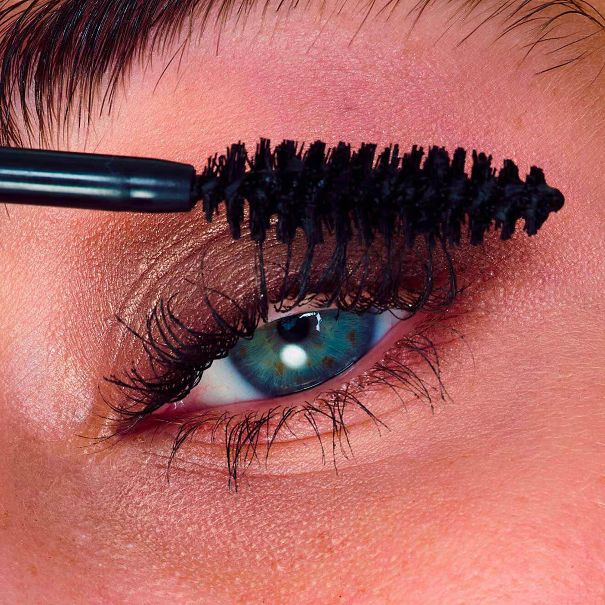Wonder Perfect 5D Mascara – Multi-Dimensional Lash Look - Azora Beauty